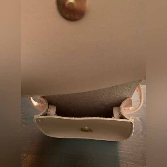 NWOT Girls Pink Cream Mini Ears and Bow Purse - Picture 5 of 5